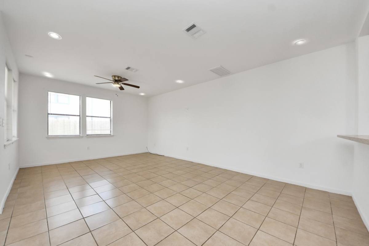 Townhouse for rent at 1803 Weeping Oaks #1803A, Pasadena, TX 77503