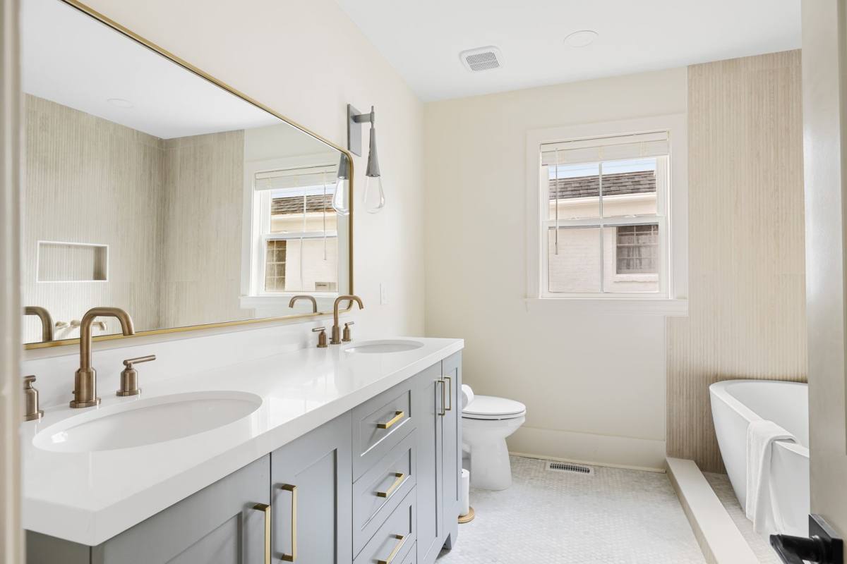 Apartment for rent at 189 Third Ave #A, Charleston, SC 29403