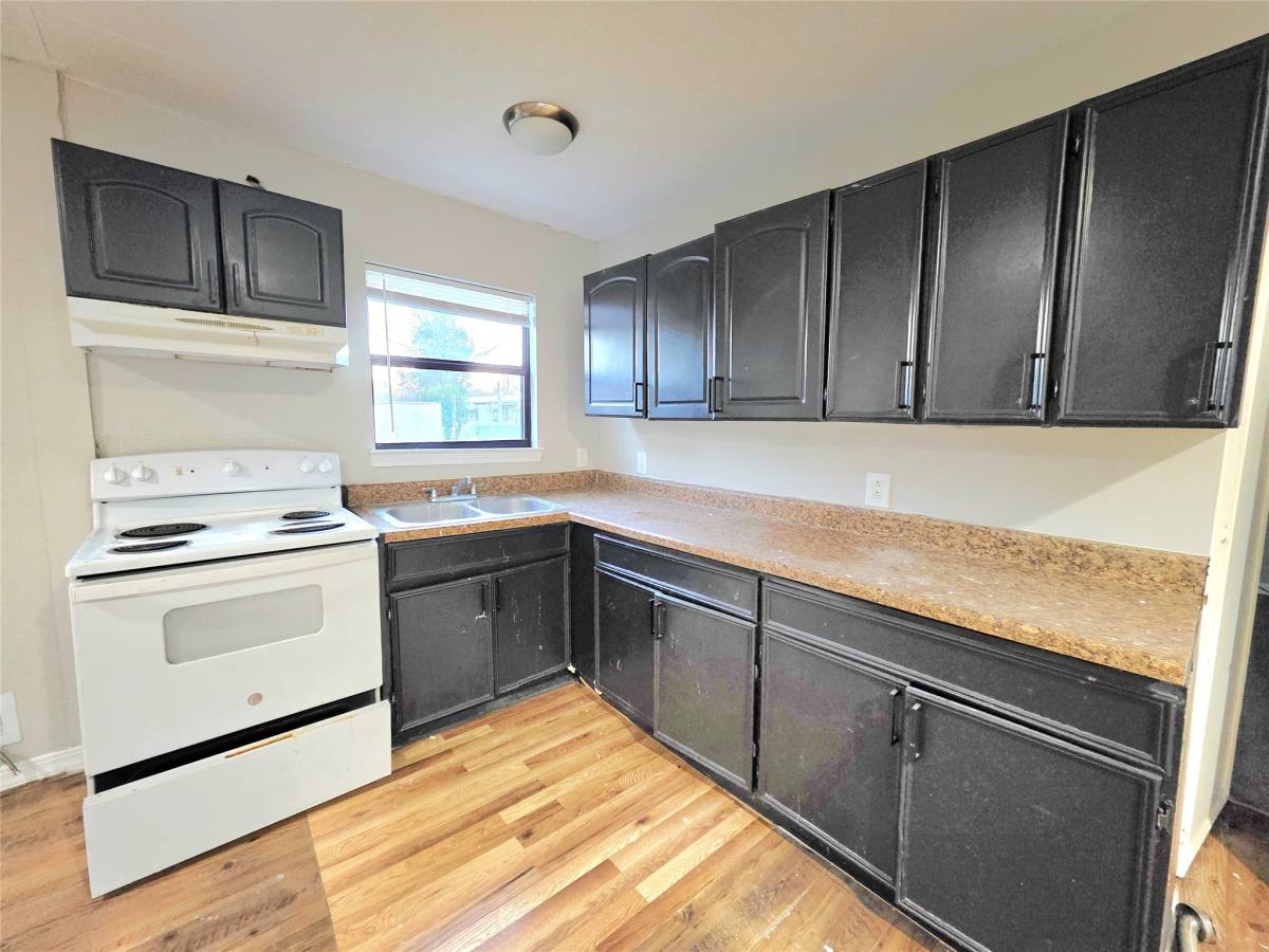 Apartment for rent at 208 Cemetery Rd #208-1, Willis, TX 77378