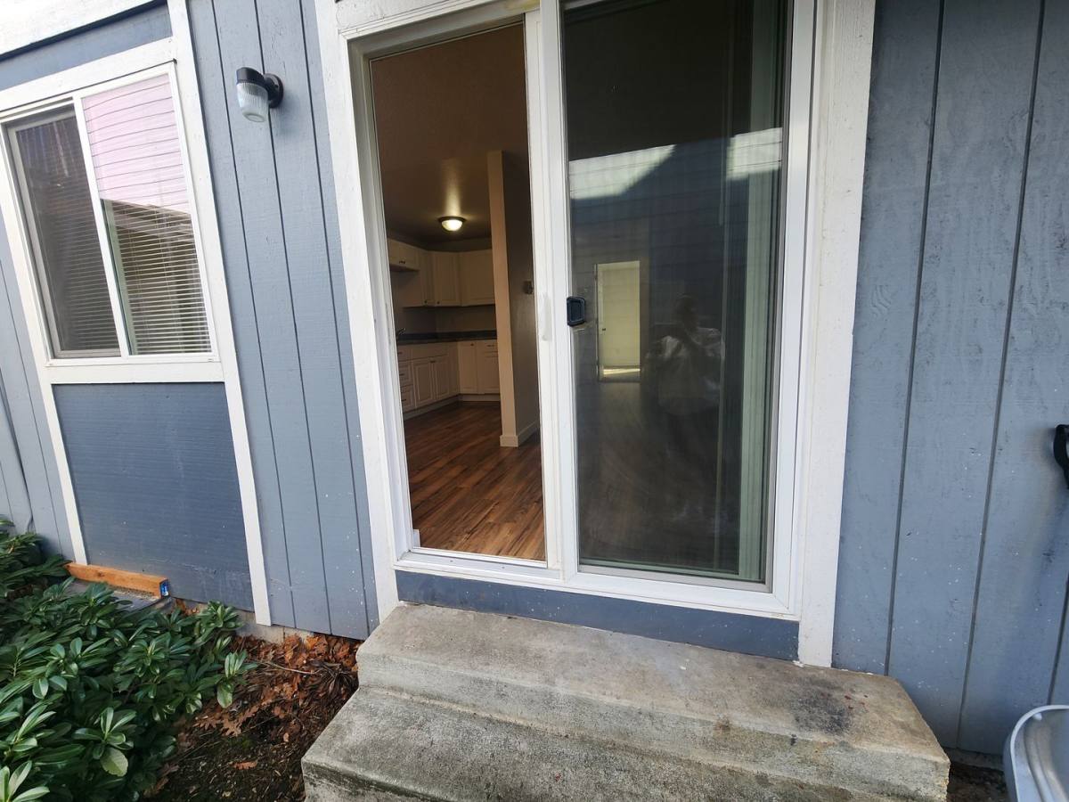 Apartment for rent at 14424 Union Ave SW, Lakewood, WA 98498