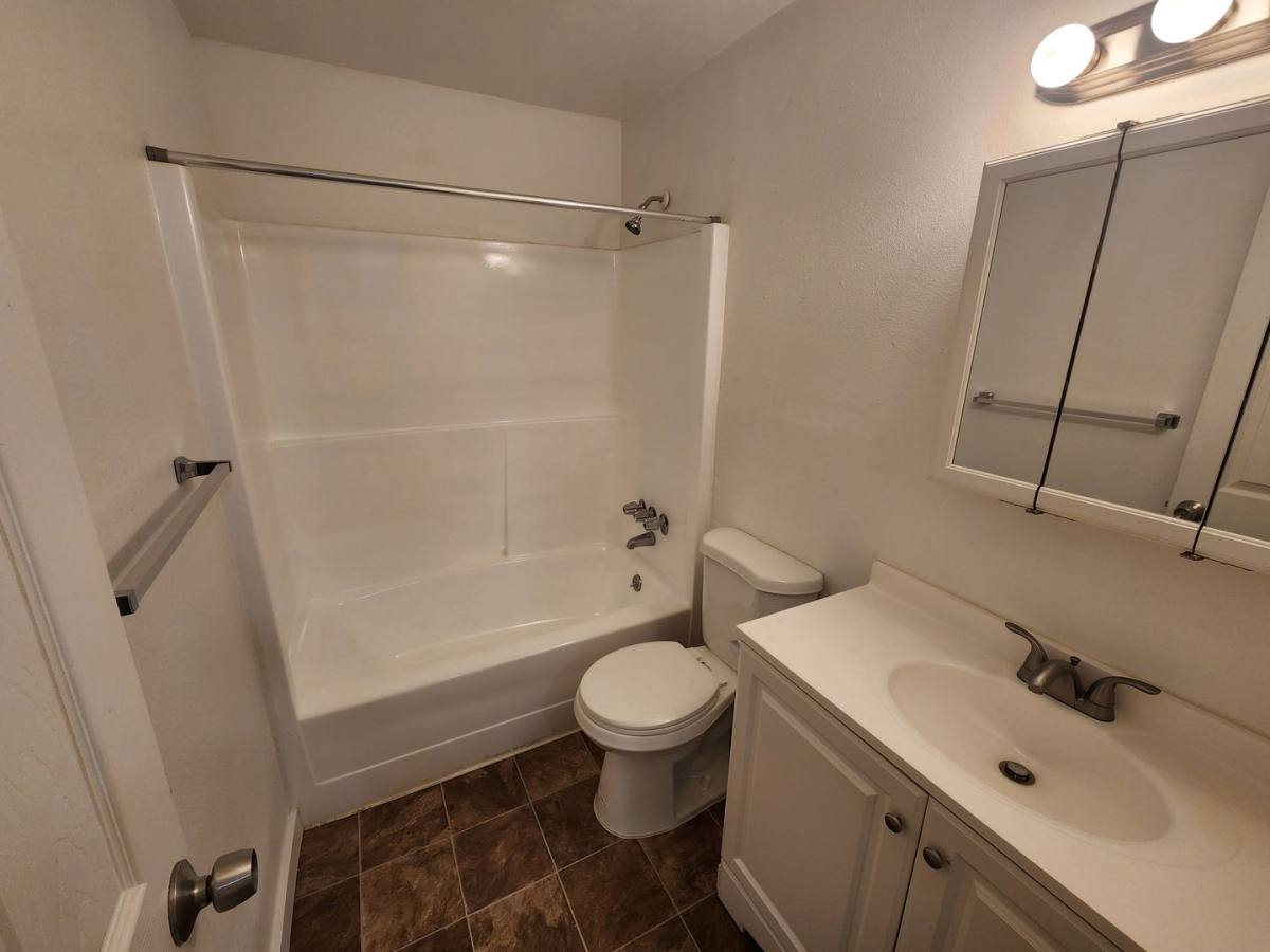Apartment for rent at 14424 Union Ave SW, Lakewood, WA 98498