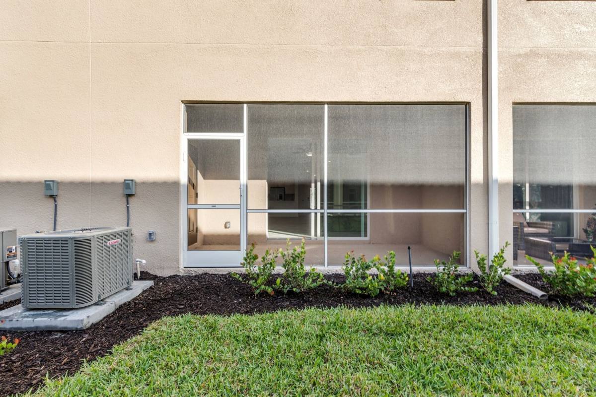 Townhouse for rent at 2827 Citrus St, Naples, FL 34120
