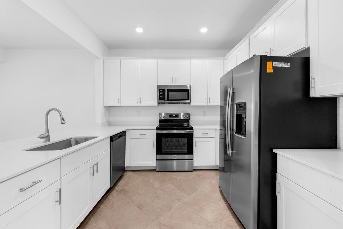 Townhouse for rent at 2827 Citrus St, Naples, FL 34120