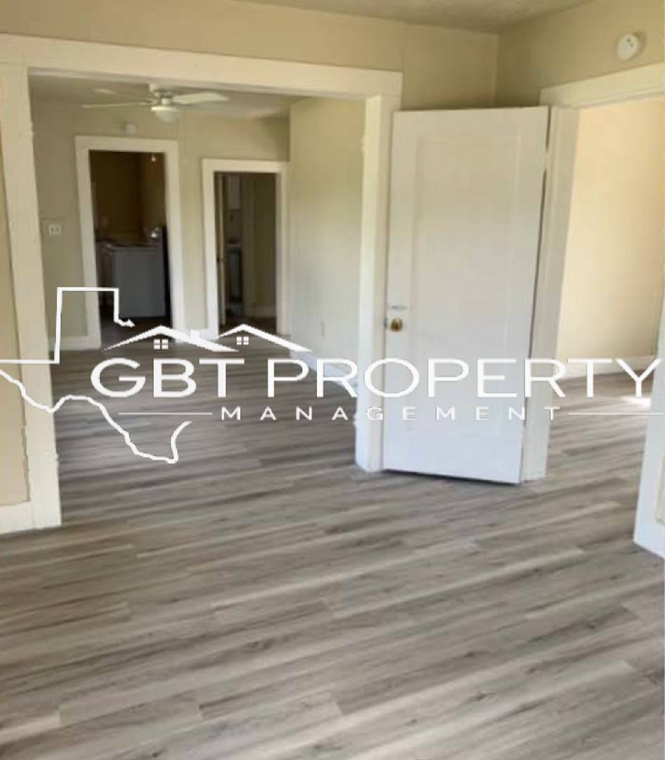 House for rent at 1108 E Lee Ave, Kingsville, TX 78363