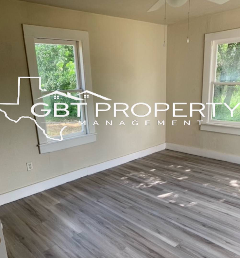 House for rent at 1108 E Lee Ave, Kingsville, TX 78363