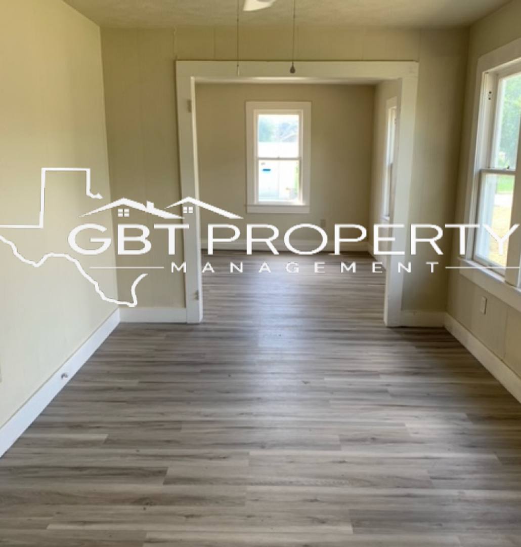 House for rent at 1108 E Lee Ave, Kingsville, TX 78363