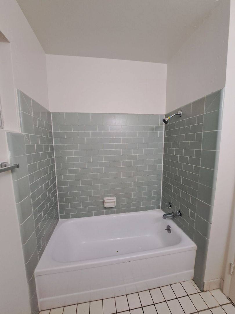 Apartment for rent at 4302-4312 E Sierra Madre Ave, Fresno, CA 93726