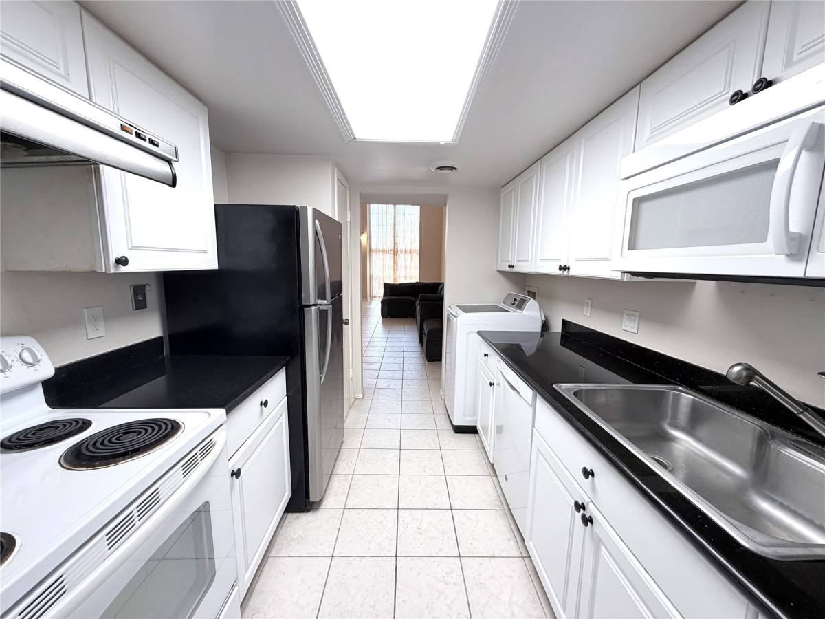 Condo for rent at 12633 Memorial Dr #74, Houston, TX 77024