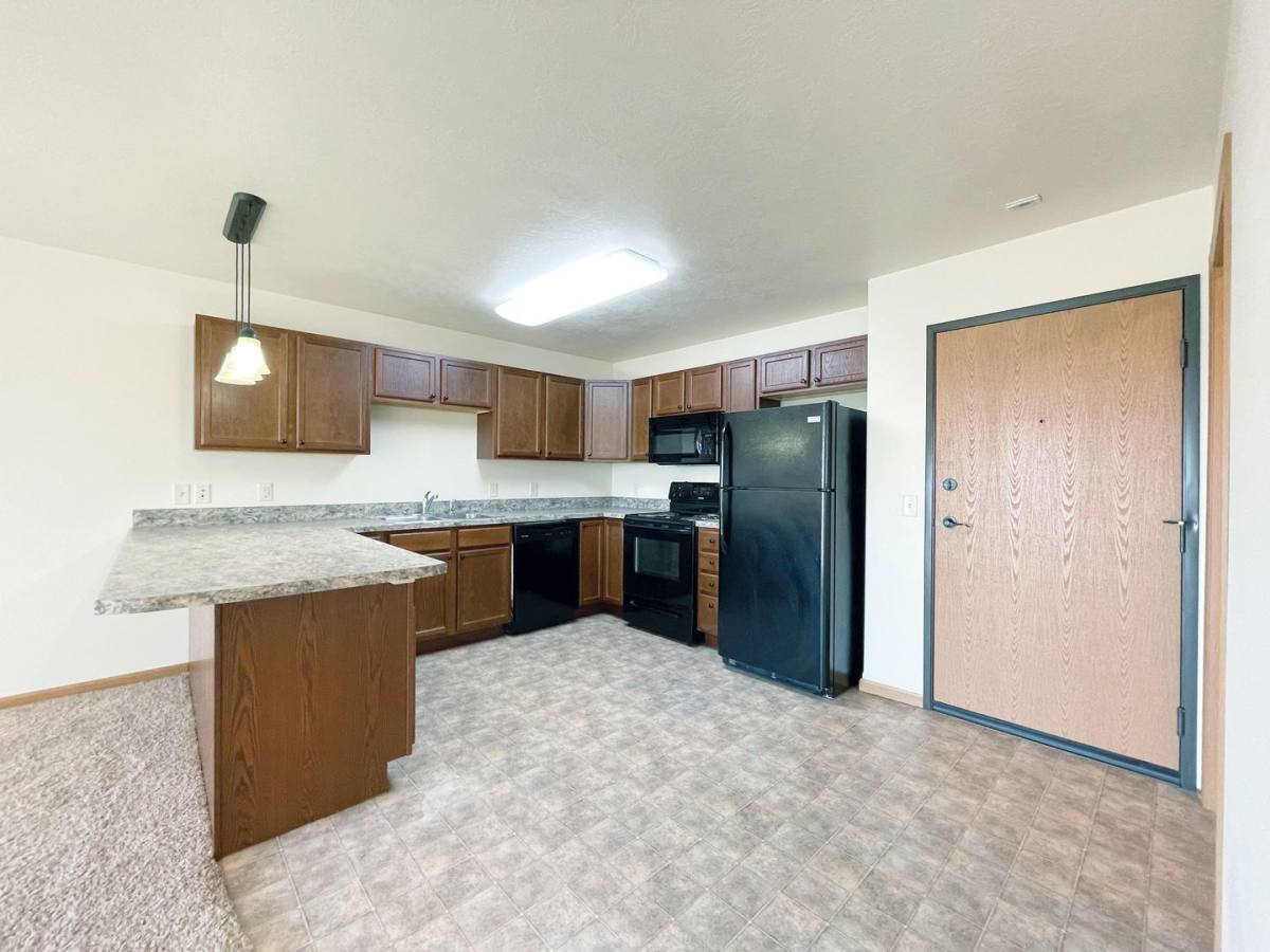 Apartment for rent at 2200 33rd St NW, Minot, ND 58703