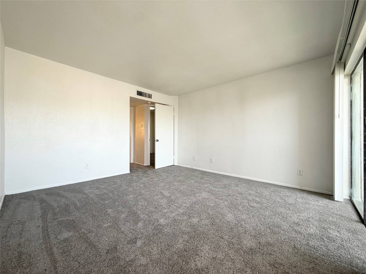 Condo for rent at 2822 S Bartell Dr #38, Houston, TX 77054
