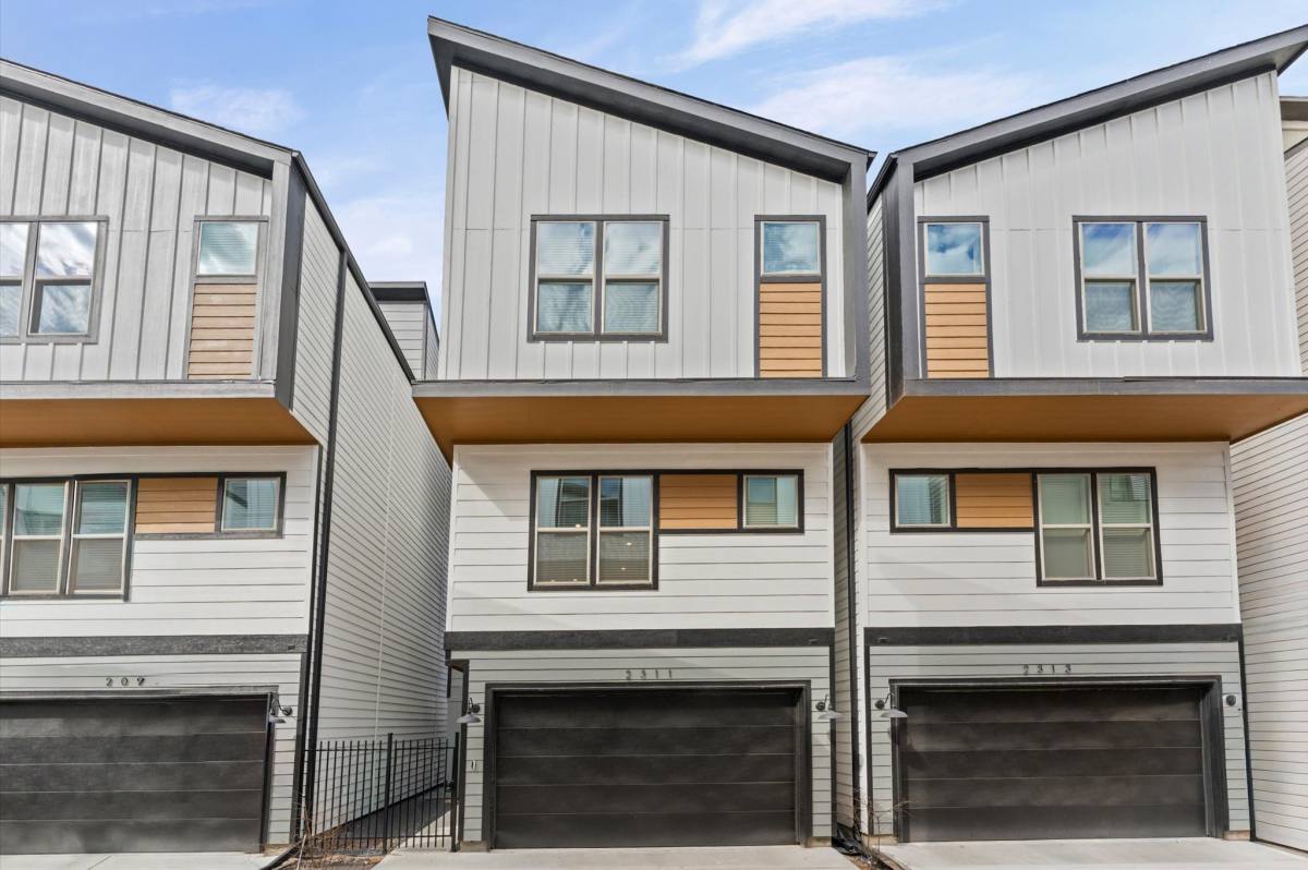 Apartment for rent at 2311 Eagle St, Houston, TX 77004