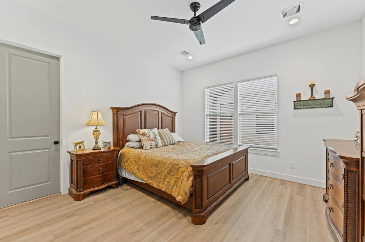 Apartment for rent at 2311 Eagle St, Houston, TX 77004