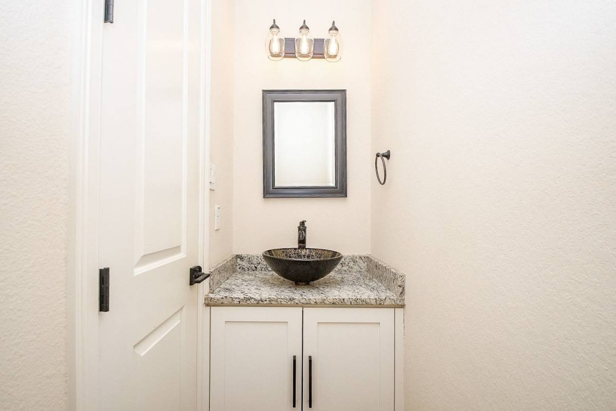 Townhouse for rent at 710 Stanford St #710B, Houston, TX 77019