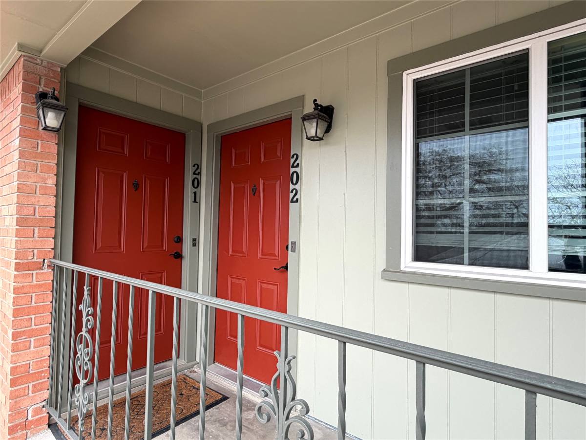 Condo for rent at 1407 W 39th 1 2 St #202, Austin, TX 78756