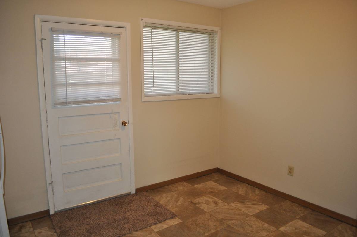 Apartment for rent at 2103 Clarkview Dr, Charles City, IA 50616