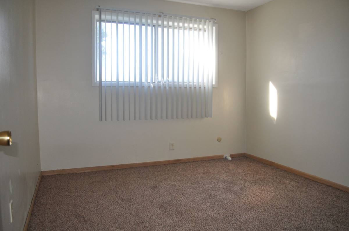 Apartment for rent at 2103 Clarkview Dr, Charles City, IA 50616