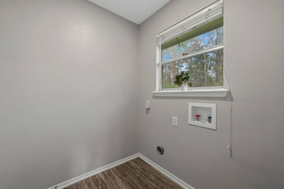 Apartment for rent at 17318 Broken Back Dr, Crosby, TX 77532
