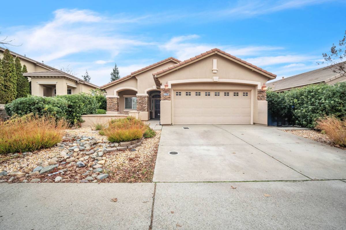 House for rent at 2206 Shady Creek Rd, Galt, CA 95632