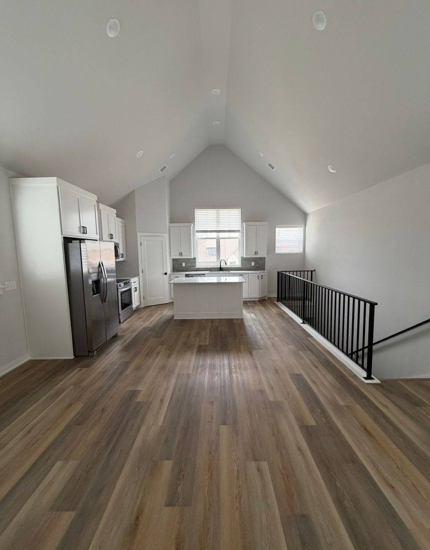 Townhouse for rent at 513 W Dallas St, Broken Arrow, OK 74012