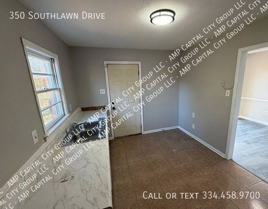 House for rent at 350 Southlawn Dr, Montgomery, AL 36108