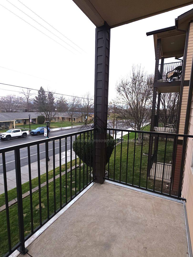Apartment for rent at 1410 S College Ave, College Place, WA 99324