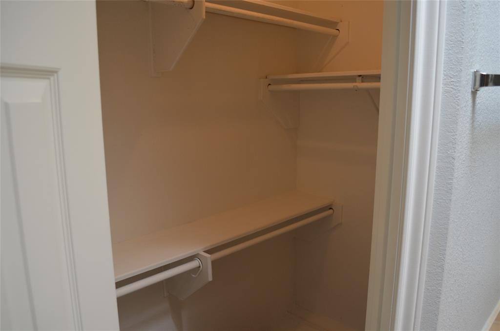 Apartment for rent at 7 States Ave #7, Midlothian, TX 76065