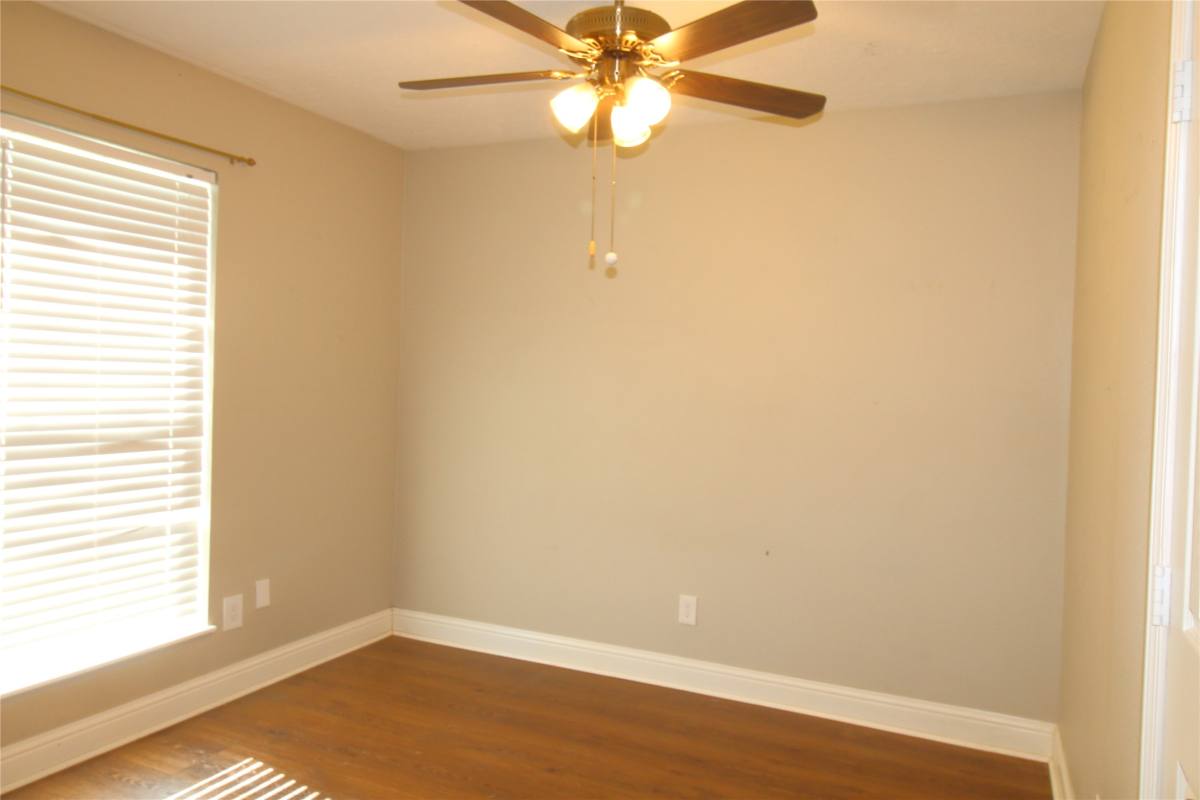 Apartment for rent at 508 Julie Lane #508, Highlands, TX 77562