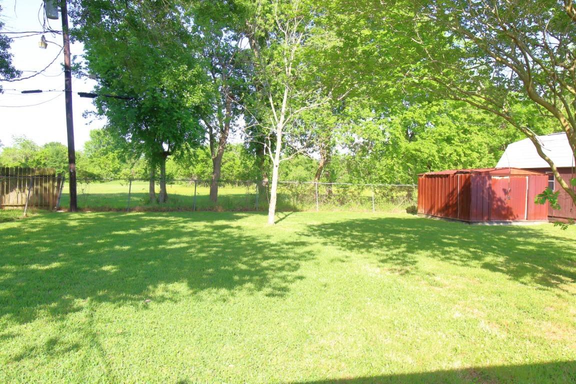 Apartment for rent at 508 Julie Lane #508, Highlands, TX 77562