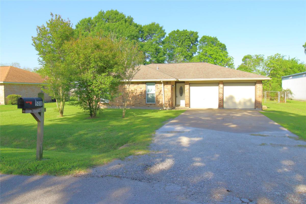 Apartment for rent at 508 Julie Lane #508, Highlands, TX 77562