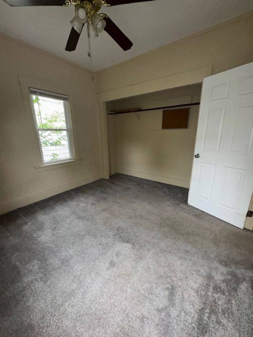 House for rent at 1528 W 10th St, Sioux Falls, SD 57104