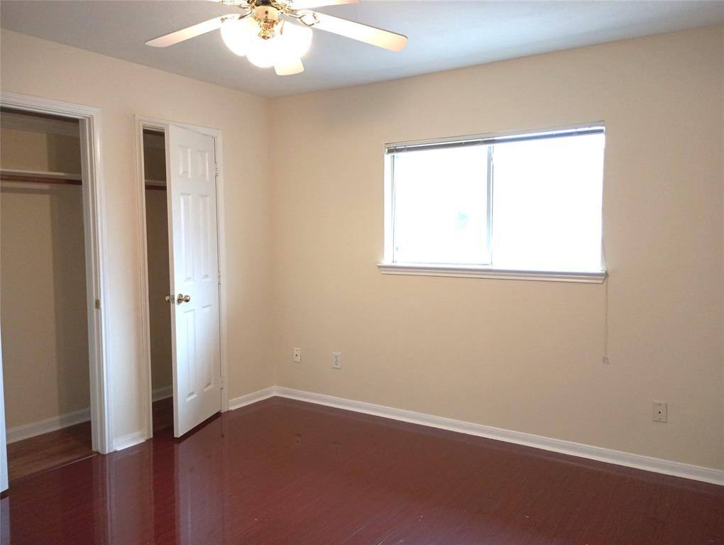 Apartment for rent at 14810 Horse Creek Lane, Sugar Land, TX 77498