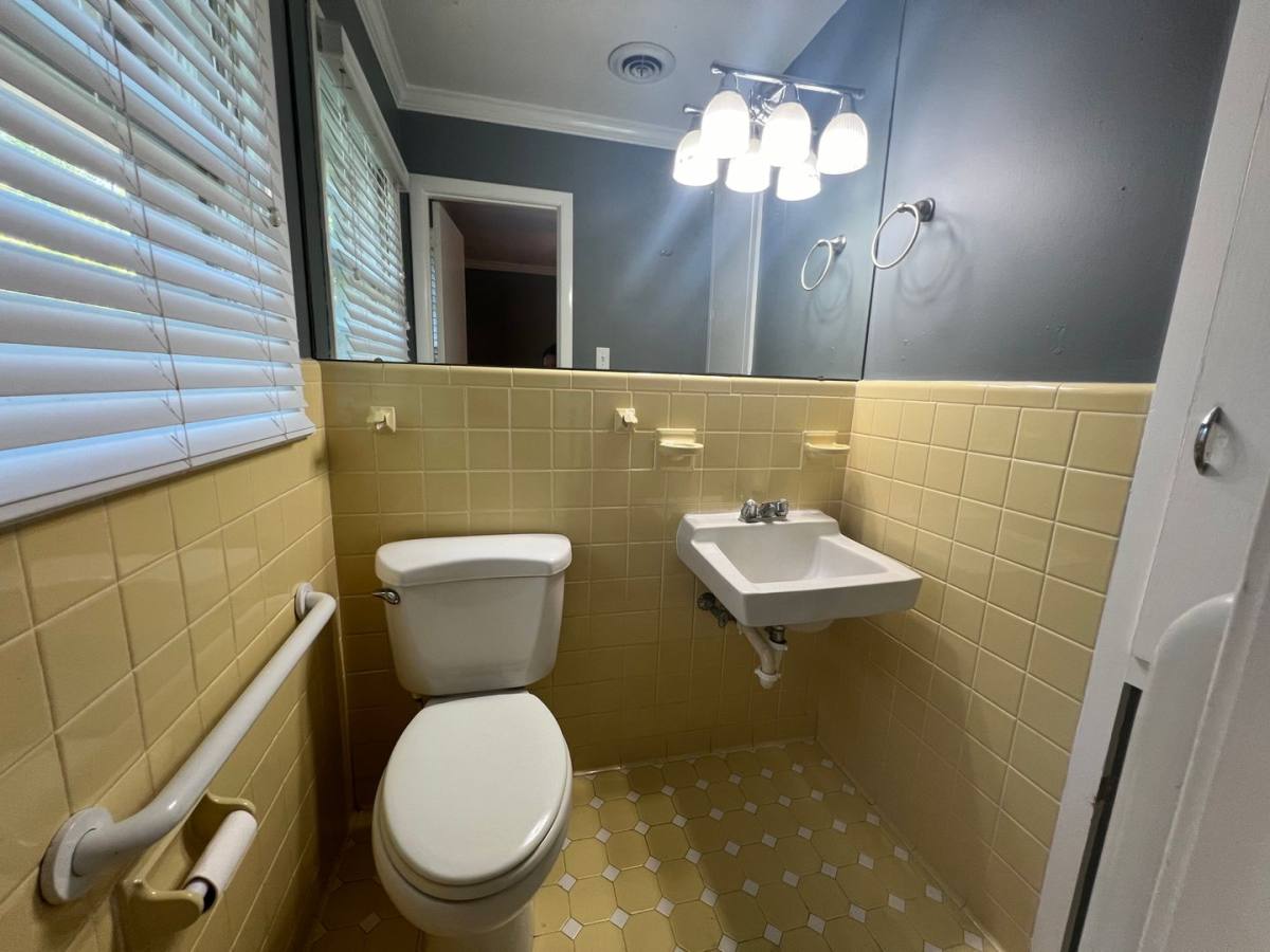 House for rent at 726 E Magnolia Ave, Auburn, AL 36830