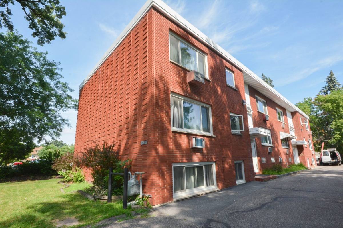 Apartment for rent at 845 2nd St SW, Rochester, MN 55902