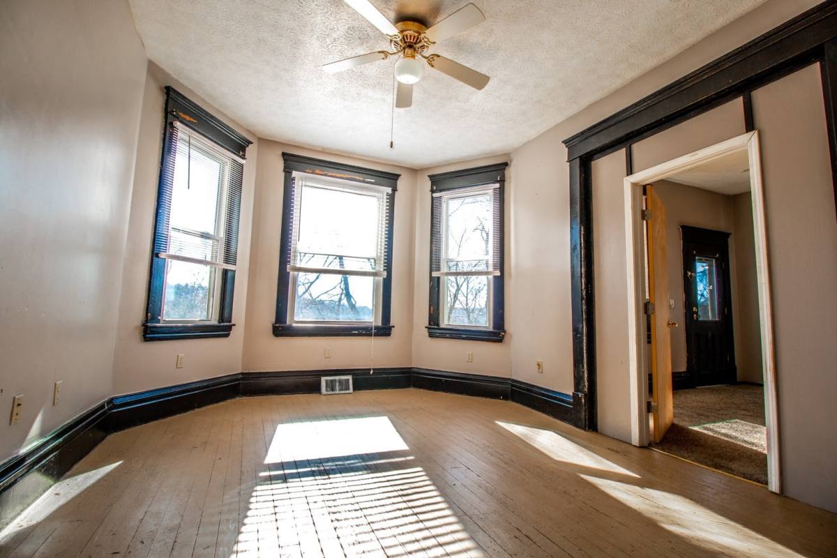 Apartment for rent at 454 Pine St, Morgantown, WV 26505