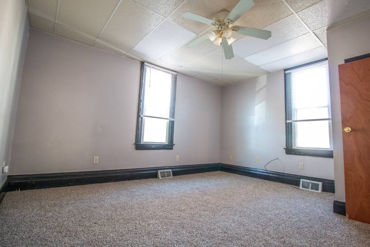 Apartment for rent at 454 Pine St, Morgantown, WV 26505