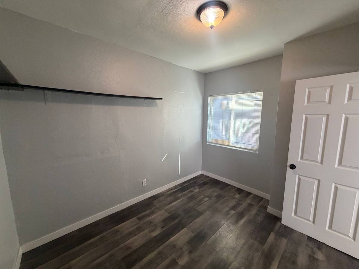 Apartment for rent at 1128 Raymond Ave, Long Beach, CA 90804
