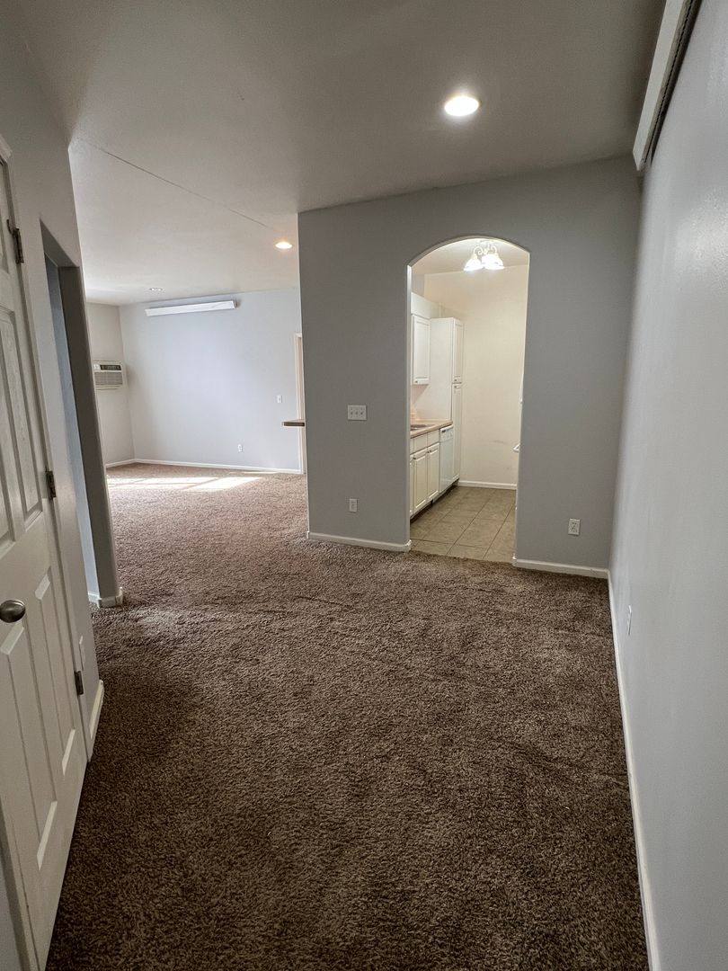 Apartment for rent at 1920 Monte Vista Dr, Rapid City, SD 57702