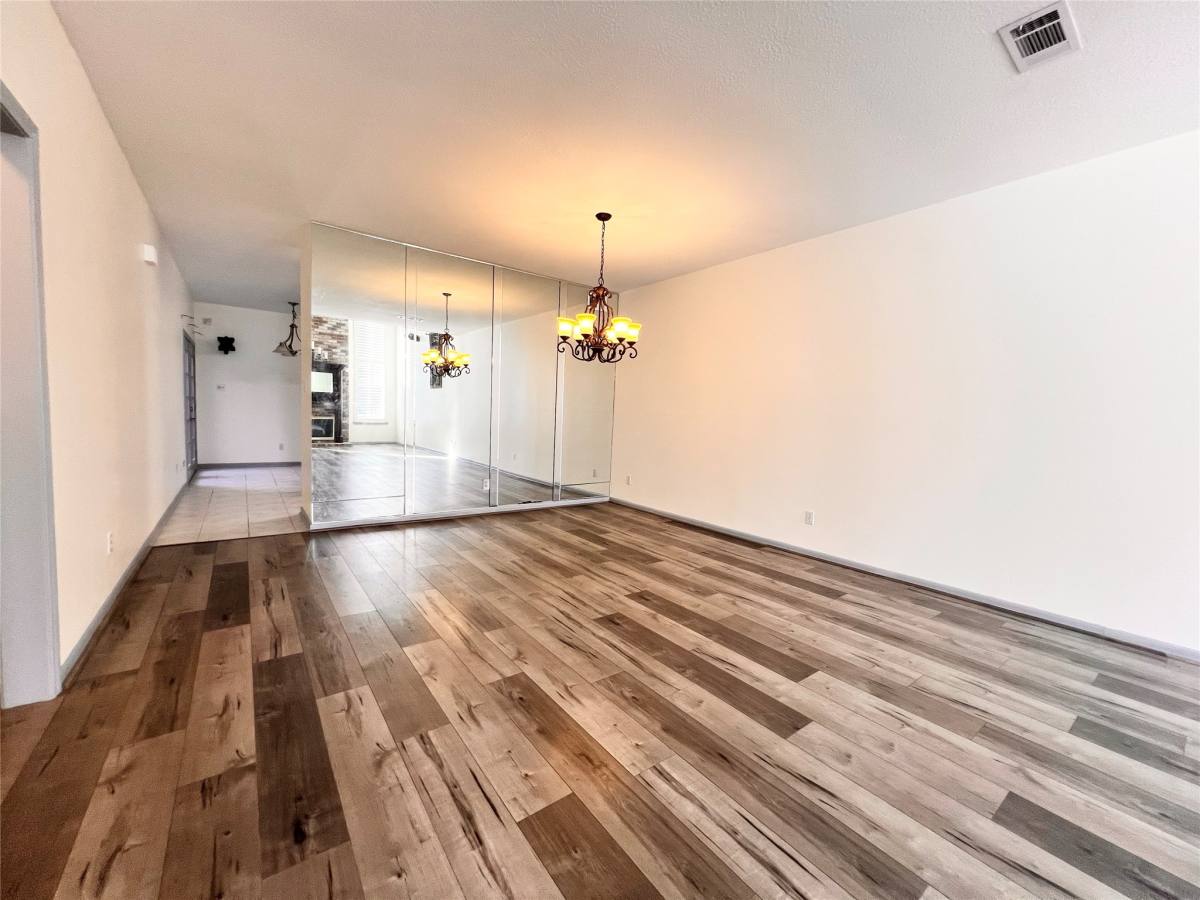 Townhouse for rent at 727 Bunker Hill Rd #92, Houston, TX 77024