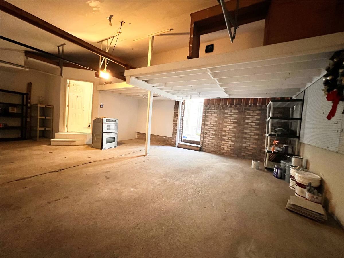 Townhouse for rent at 727 Bunker Hill Rd #92, Houston, TX 77024
