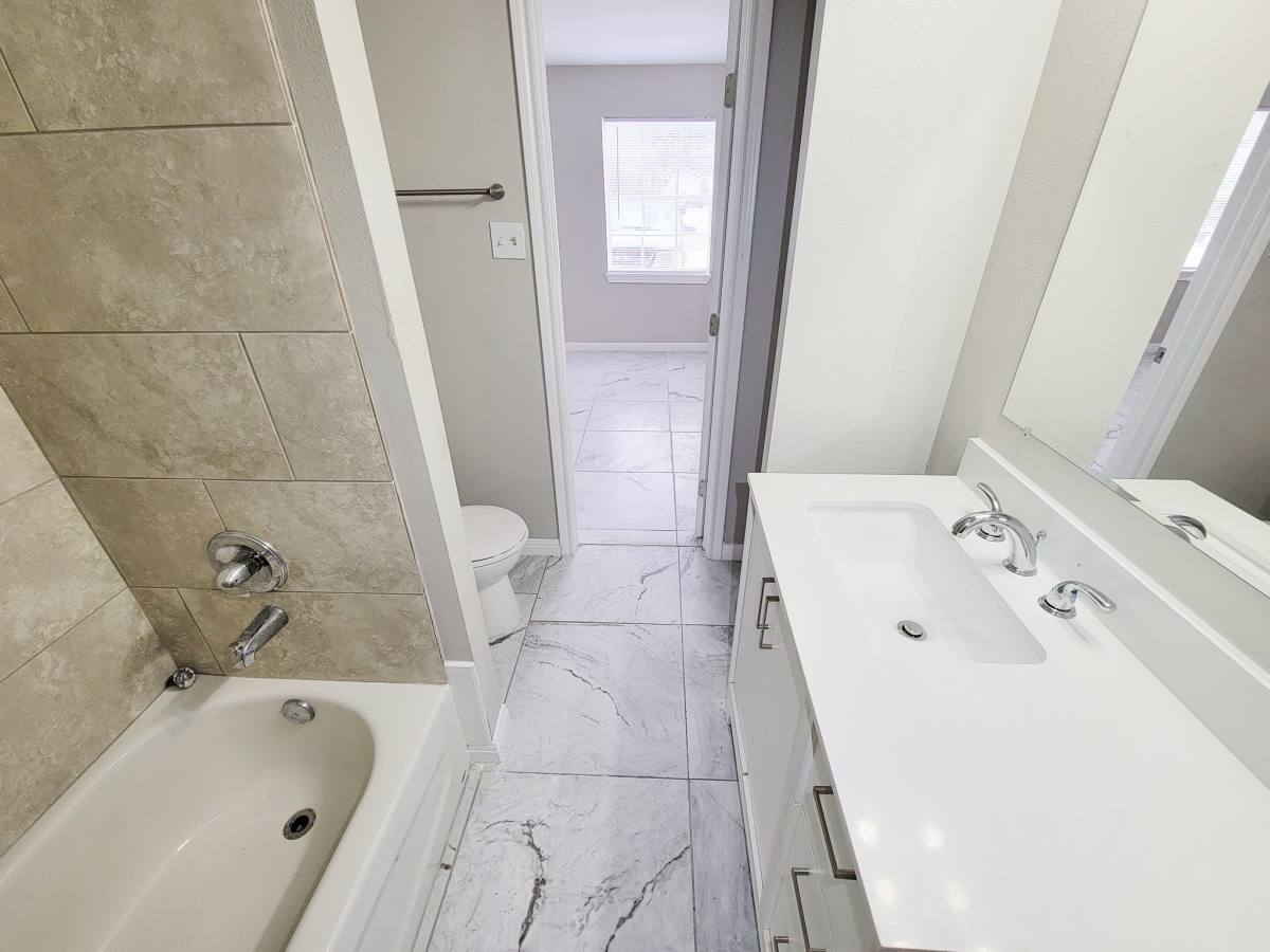 Apartment for rent at 3206 Lobit Dr #49, Dickinson, TX 77539