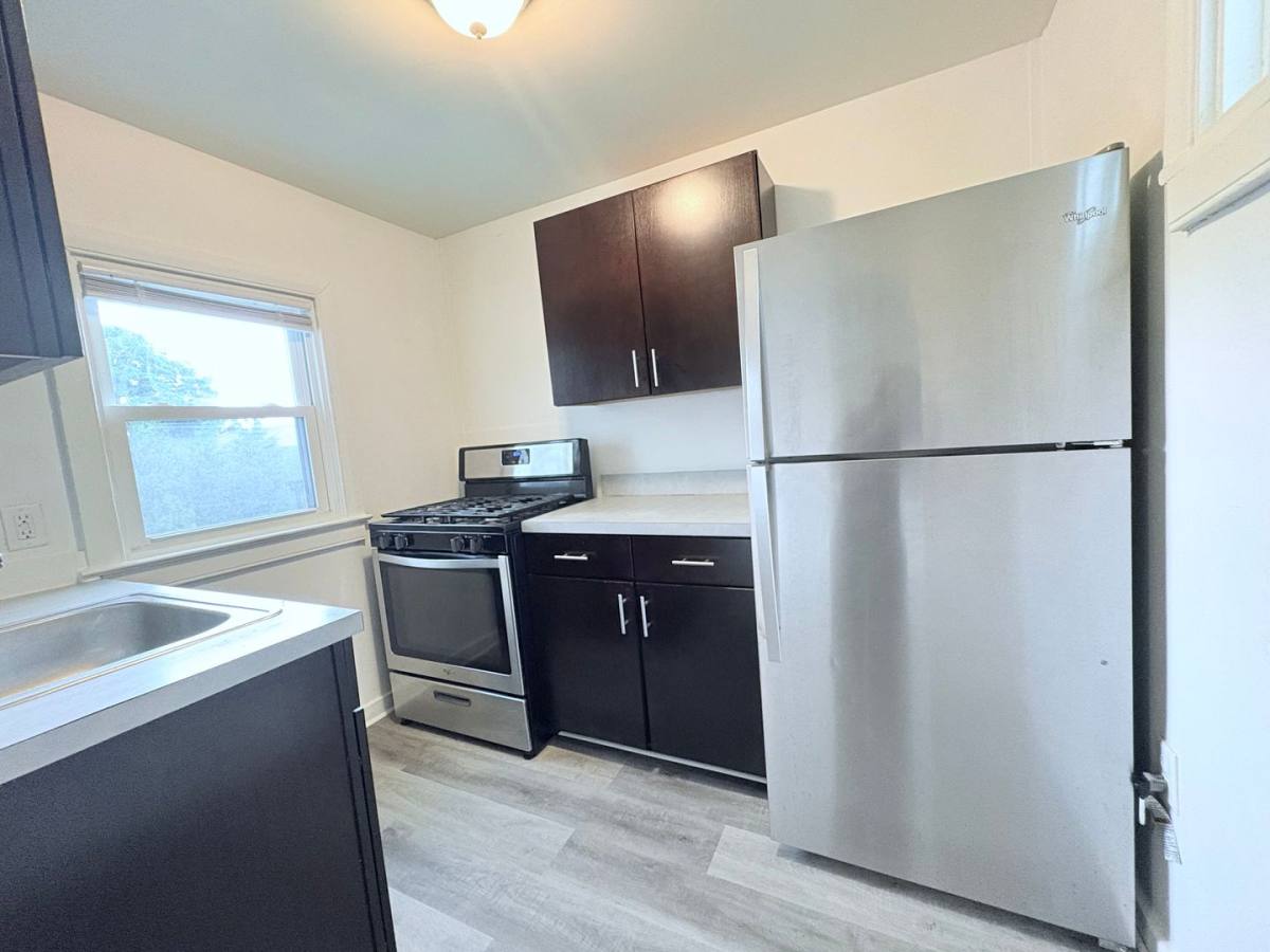 Apartment for rent at 131 S Duke St, York, PA 17401