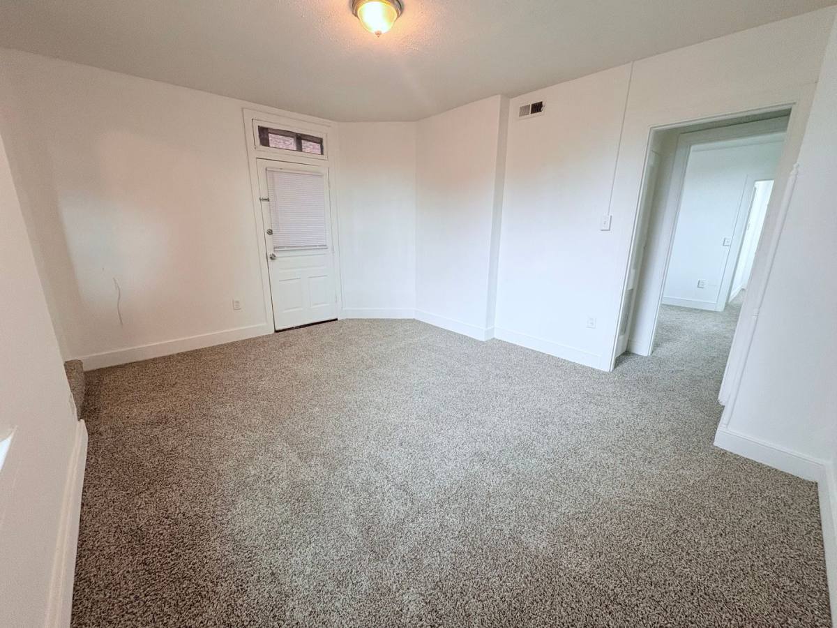 Apartment for rent at 131 S Duke St, York, PA 17401