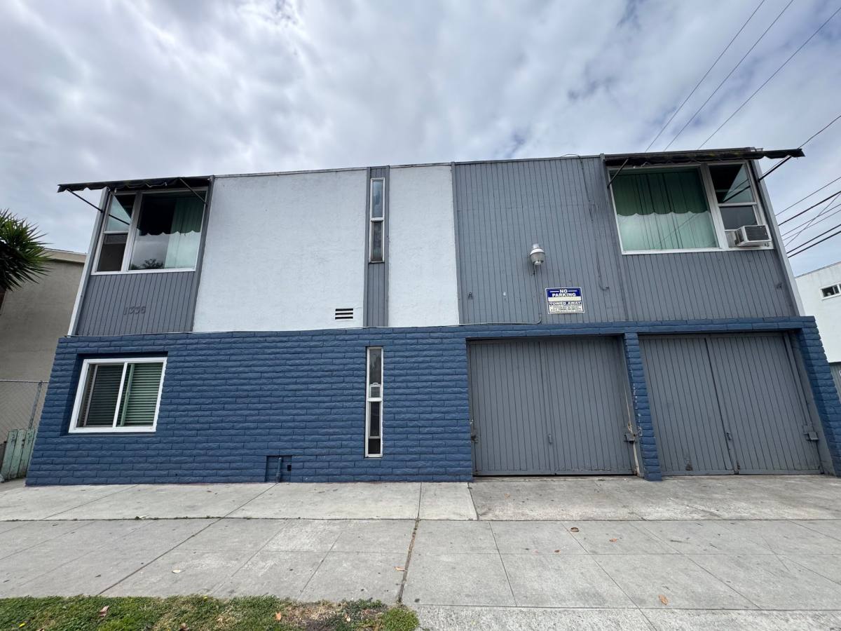 Apartment for rent at 1870 -1880 -1890 Harbor Ave, Long Beach, CA 90810