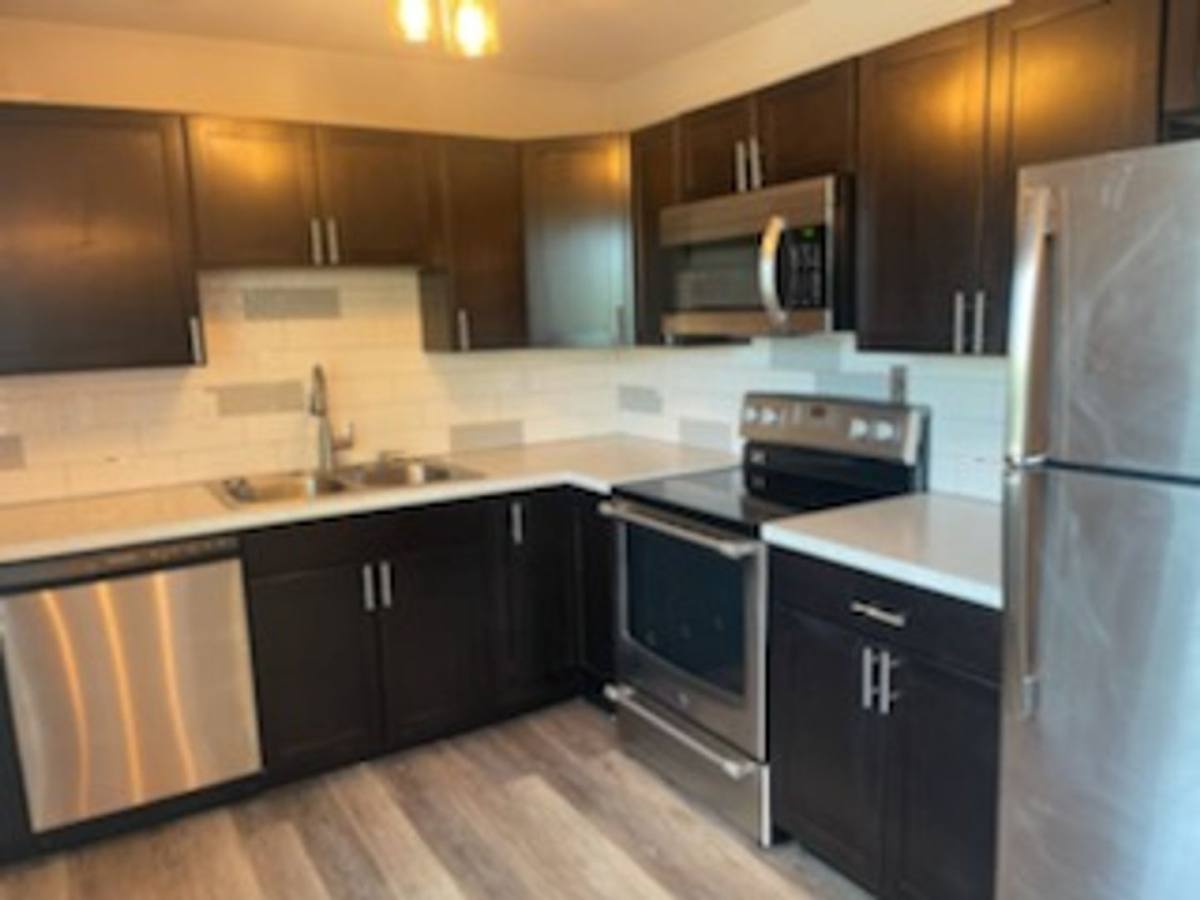 Apartment for rent at 860 10th Ave SE, Minneapolis, MN 55414