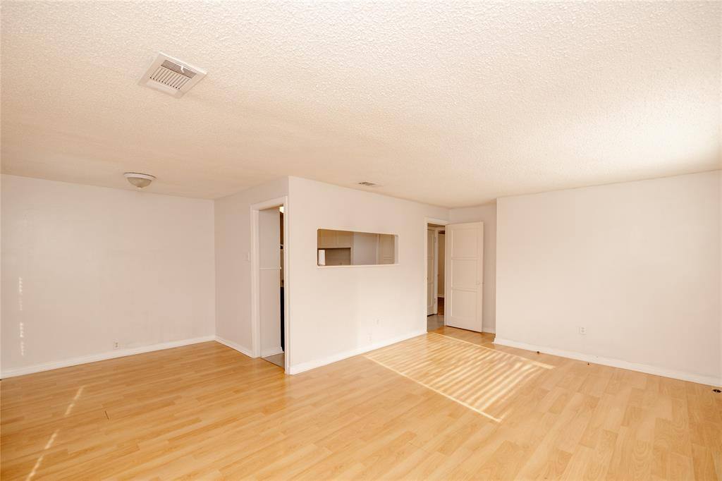 Apartment for rent at 6419 Lovett Ave, Dallas, TX 75227