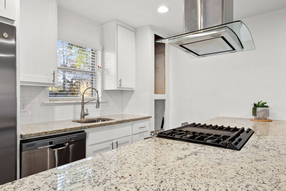 Apartment for rent at 301 E 33rd, Austin, TX 78705