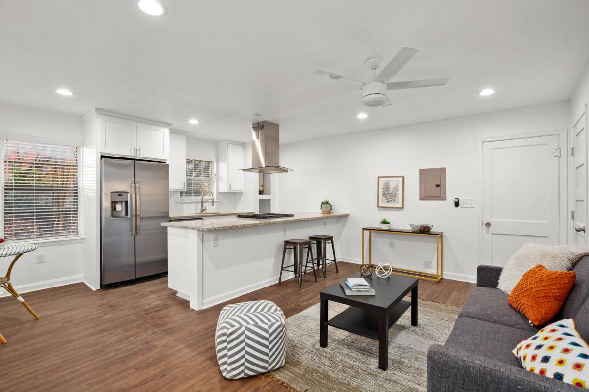 Apartment for rent at 301 E 33rd, Austin, TX 78705