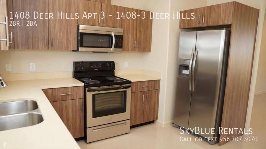 Apartment for rent at 1408 Deer Hills #3, Edinburg, TX 78541