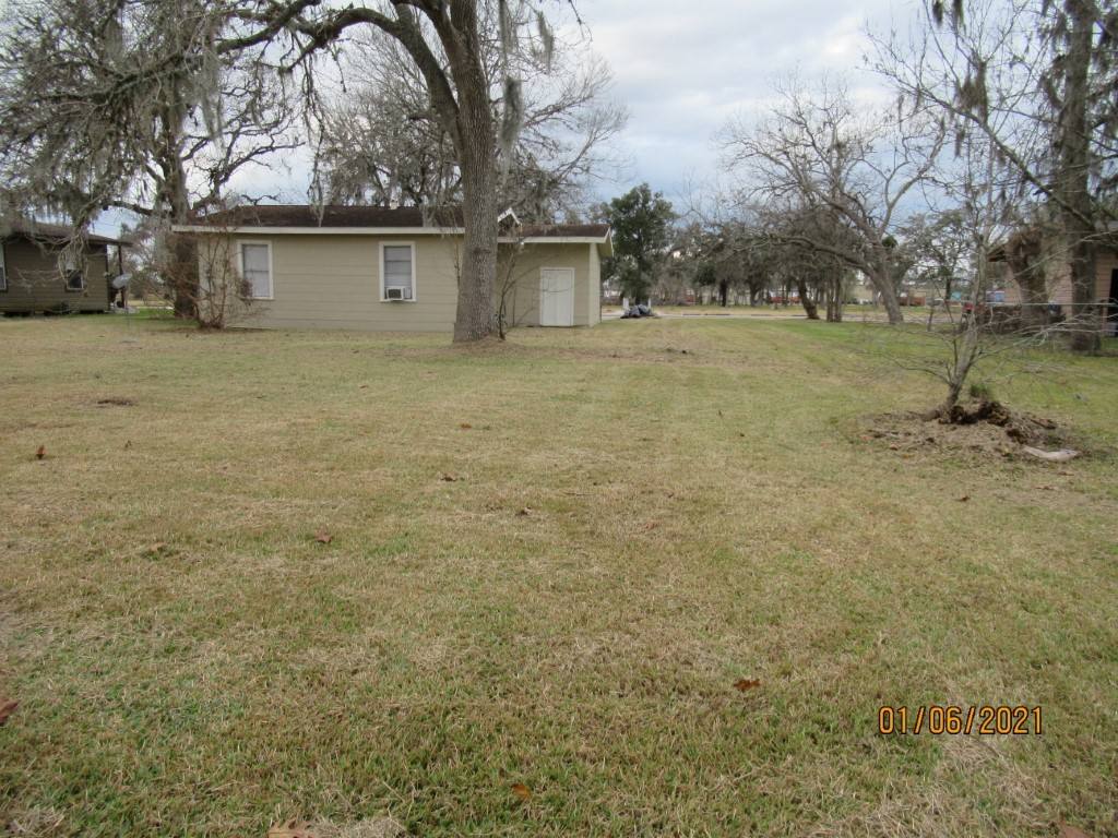 Apartment for rent at 318 Circle Way St #318, Lake Jackson, TX 77566