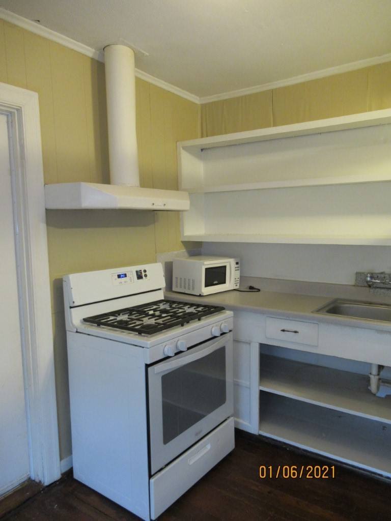 Apartment for rent at 318 Circle Way St #318, Lake Jackson, TX 77566